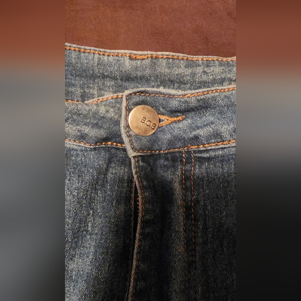 Jeans - Picture 2 of 4